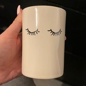 RAE DUNN CERAMIC CONTAINER